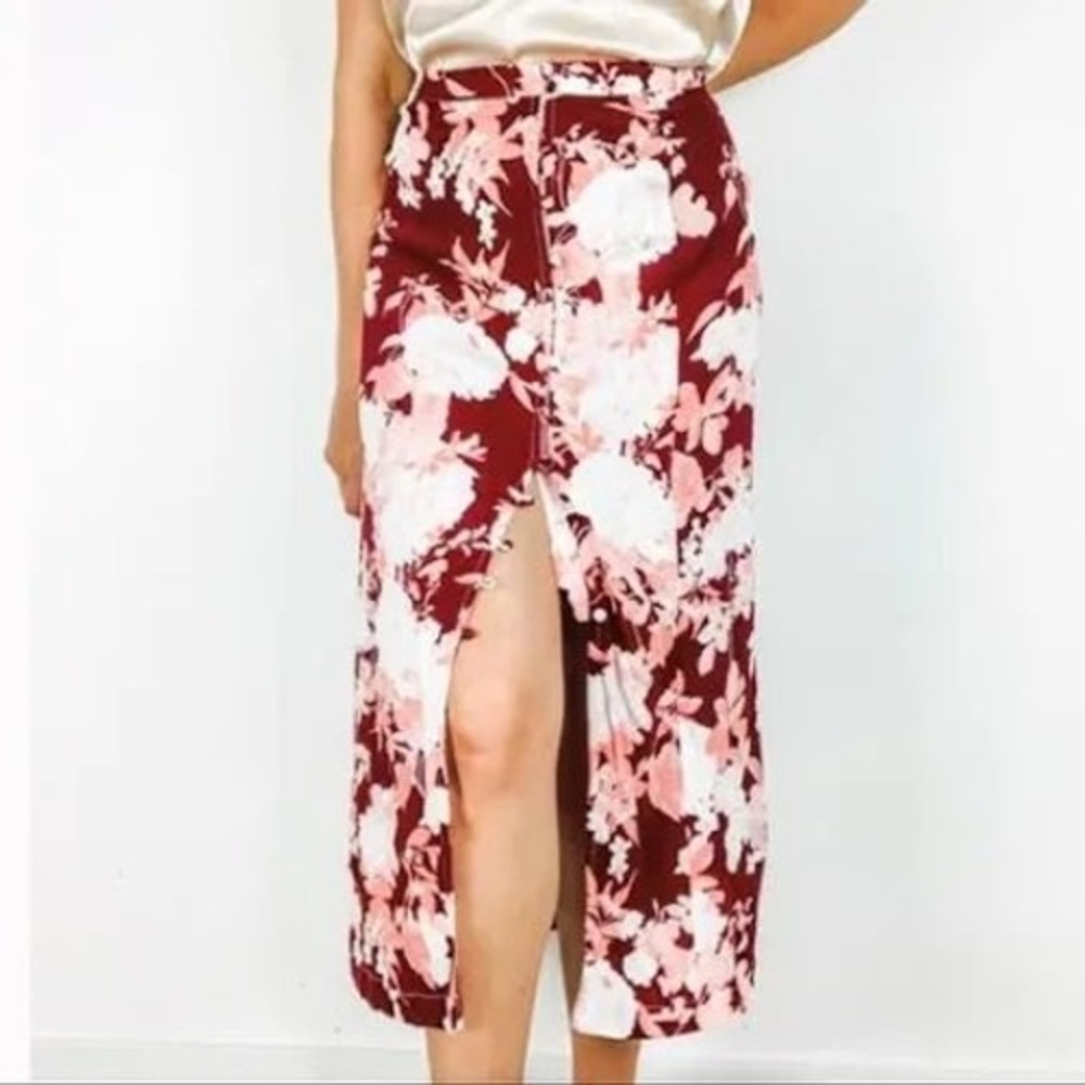Chelsea28 Floral Midi Skirt Women Medium‎ Burgundy Excellent Button Front Slit